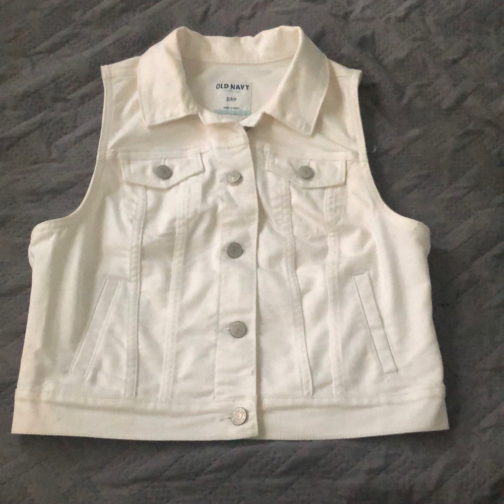 Sleeveless White Jean Trucker Vest